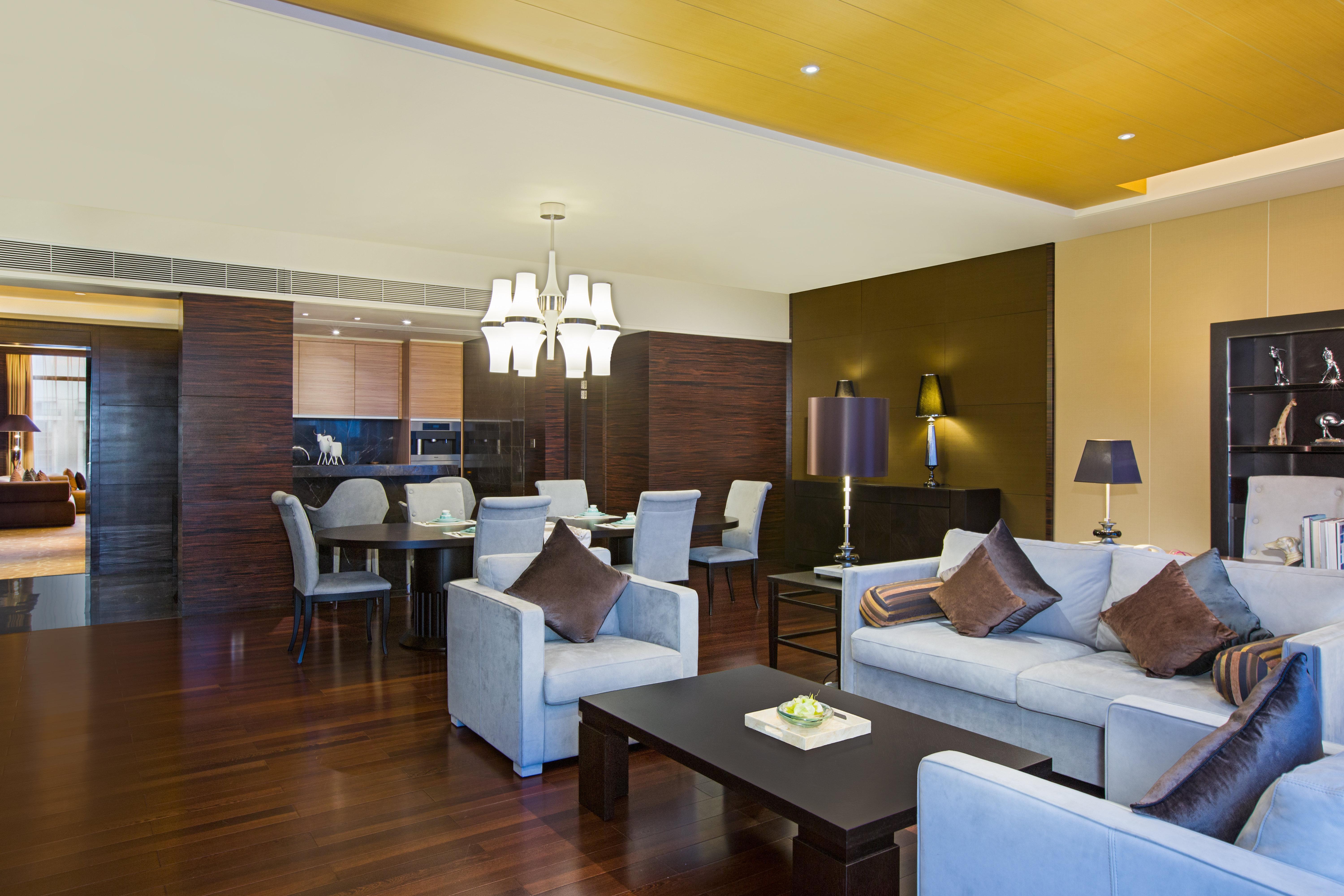 Crowne Plaza Guangzhou Huadu By Ihg - Free Shuttle Bus Between Hotel To Exhibition Center During Canton Fair Dış mekan fotoğraf